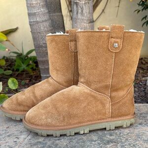Tommy Bahama Women’s 7 Shearling Suede Boots EUC